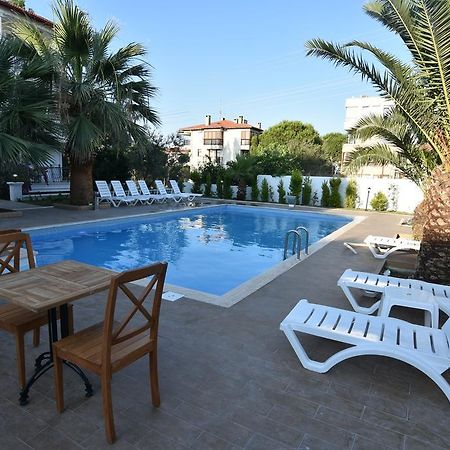Uzunhan Hotel Ayvalı エクステリア 写真