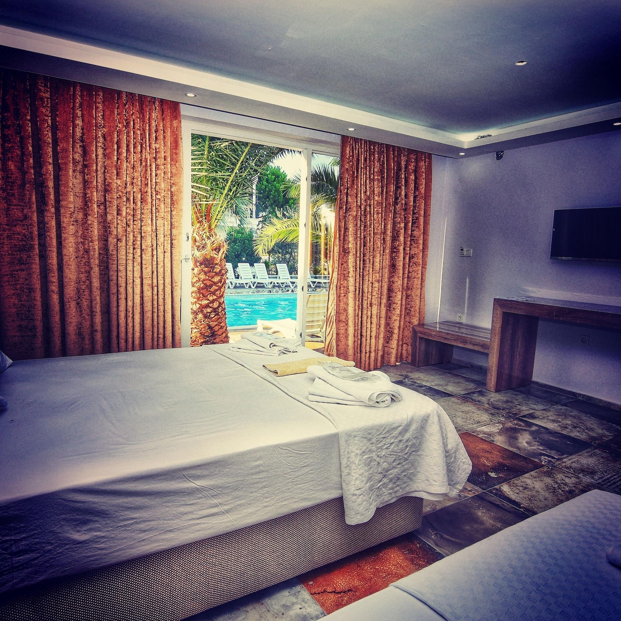 Uzunhan Hotel Ayvalı エクステリア 写真