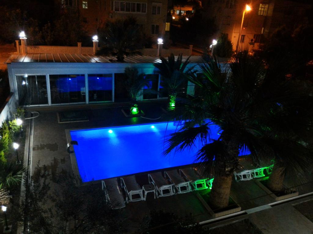 Uzunhan Hotel Ayvalı エクステリア 写真