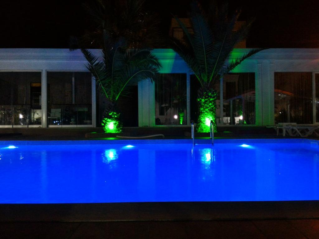 Uzunhan Hotel Ayvalı エクステリア 写真