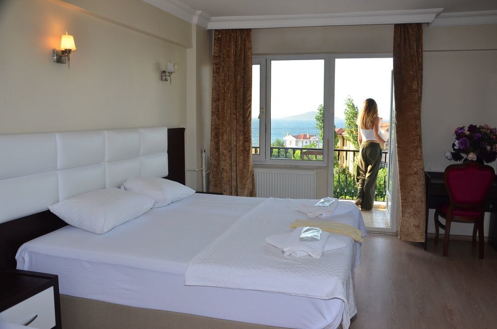 Uzunhan Hotel Ayvalı エクステリア 写真