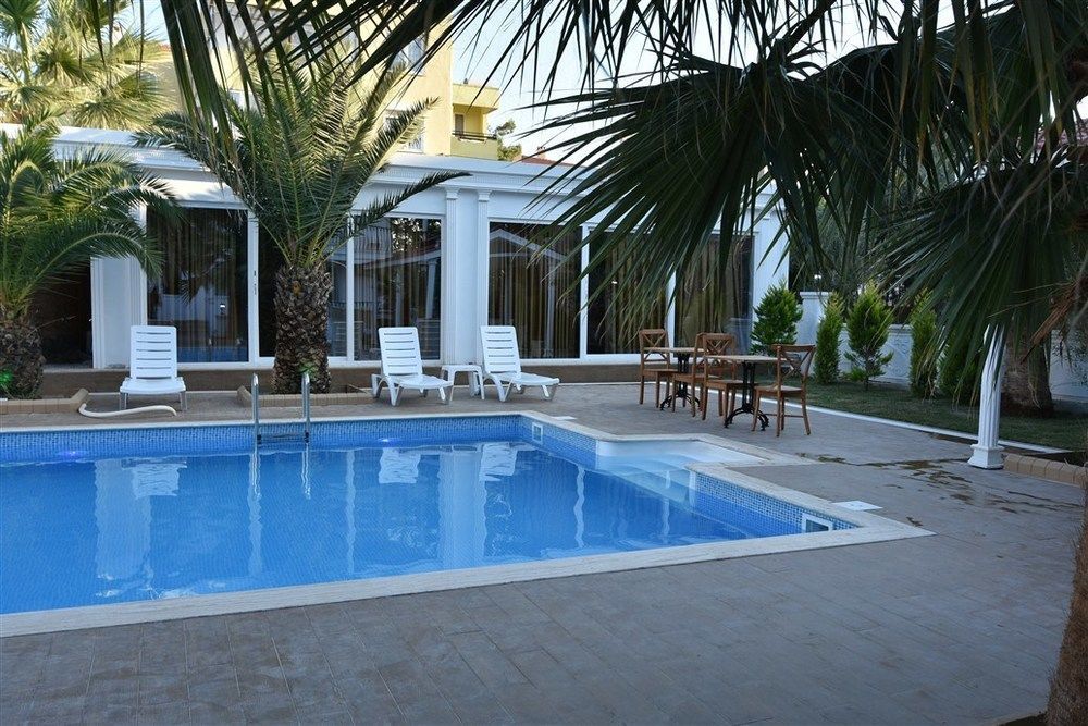 Uzunhan Hotel Ayvalı エクステリア 写真