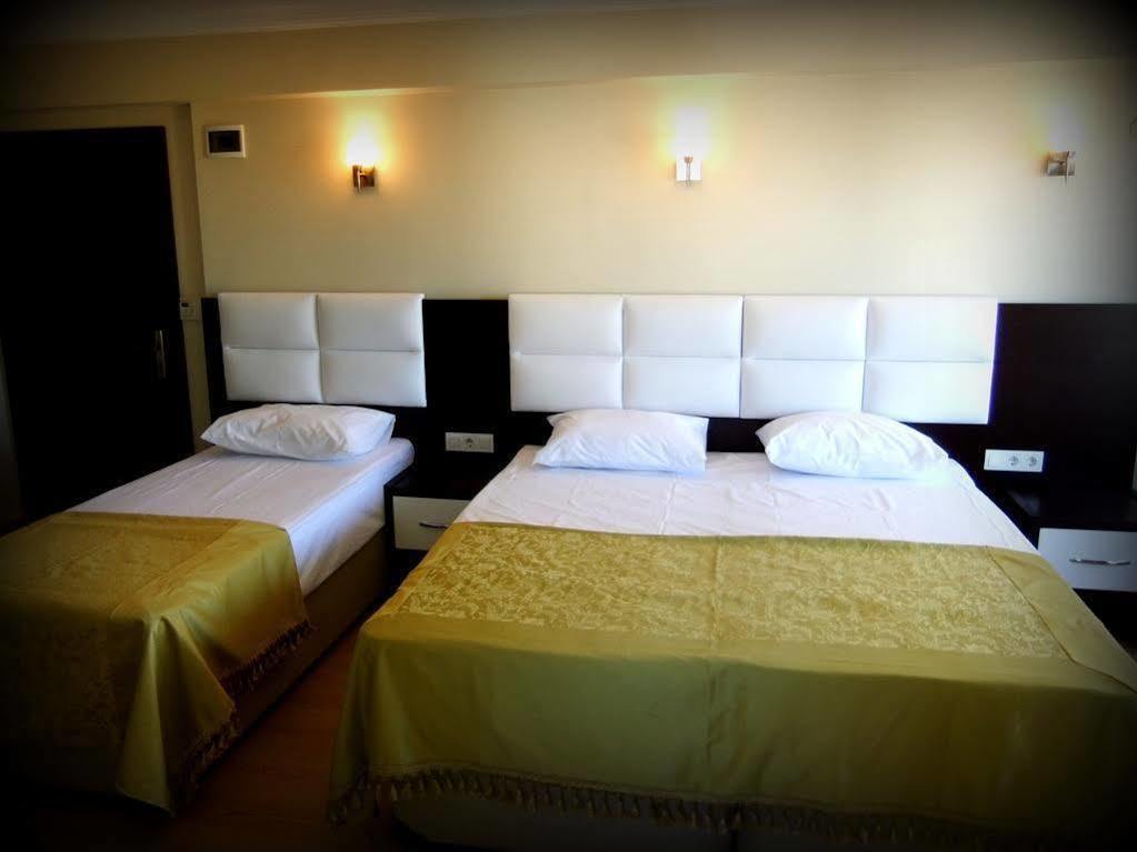 Uzunhan Hotel Ayvalı エクステリア 写真